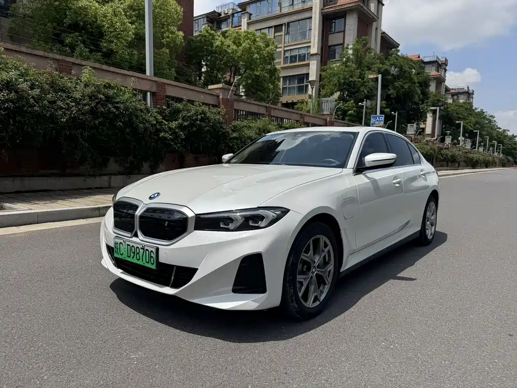 BMW i3 2023
