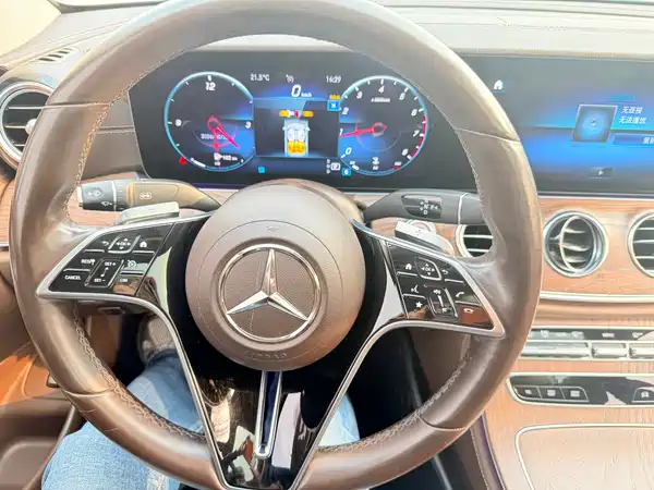 Mercedes-Benz E-Class 2023