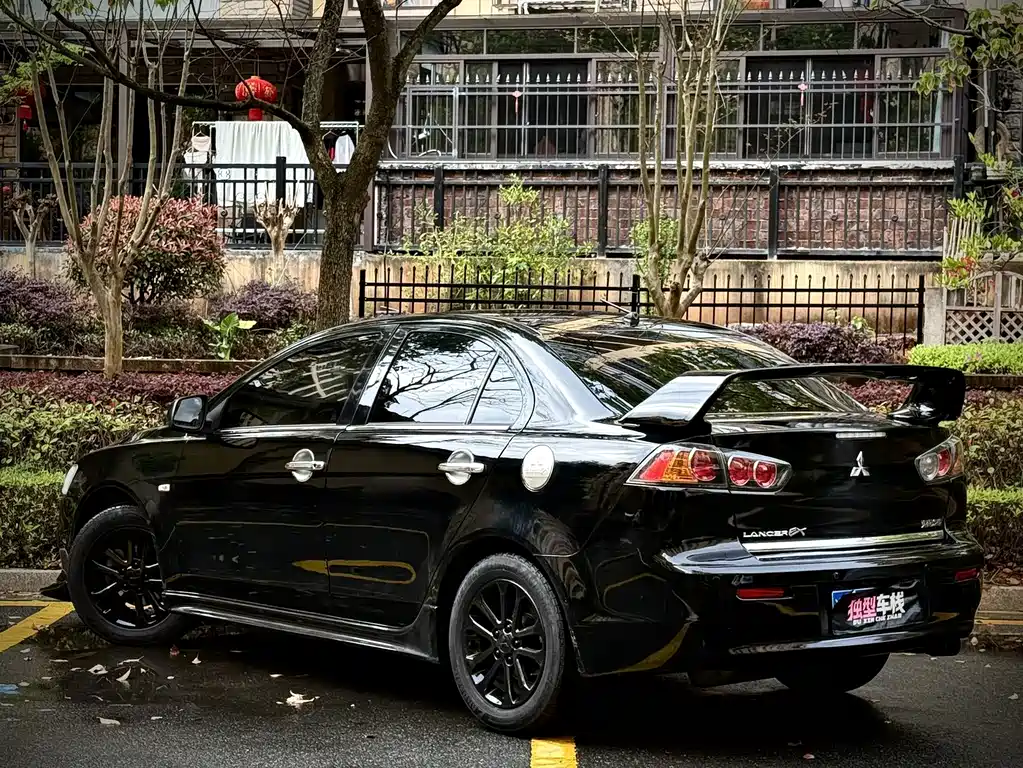 Mitsubishi Lancer EX 2012 — фото 12