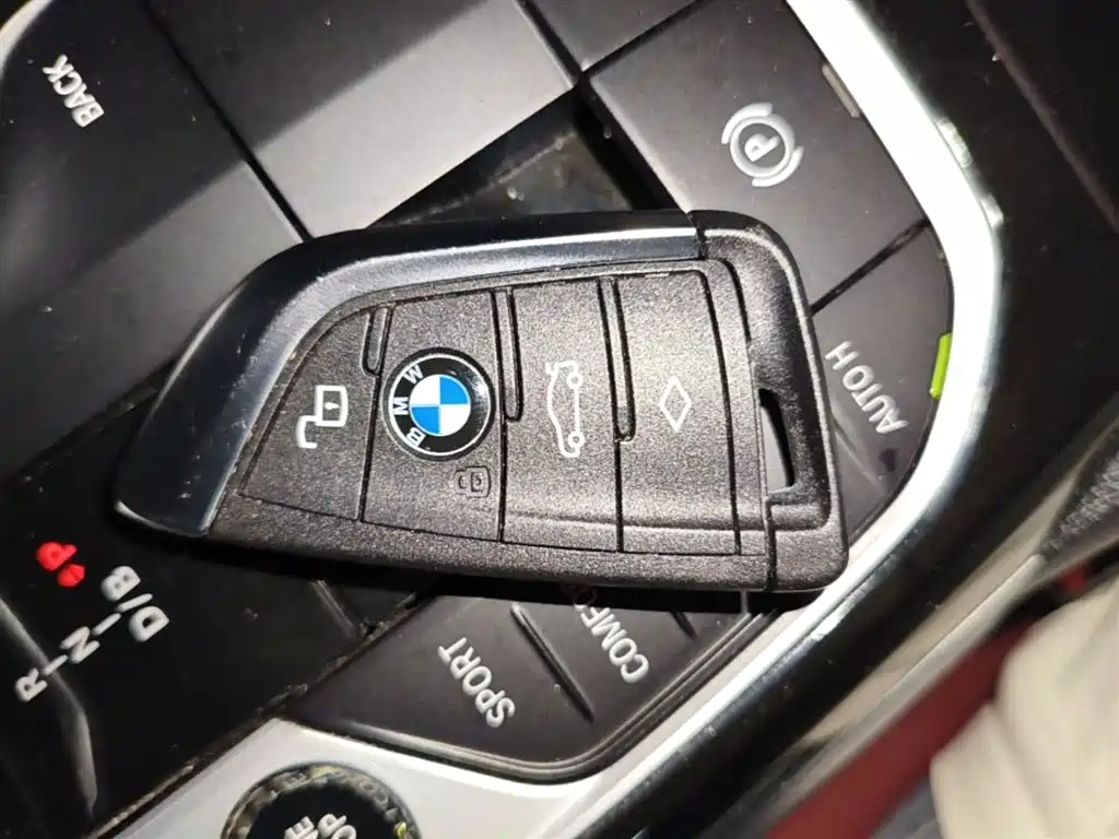 BMW i3 2024 — фото 9