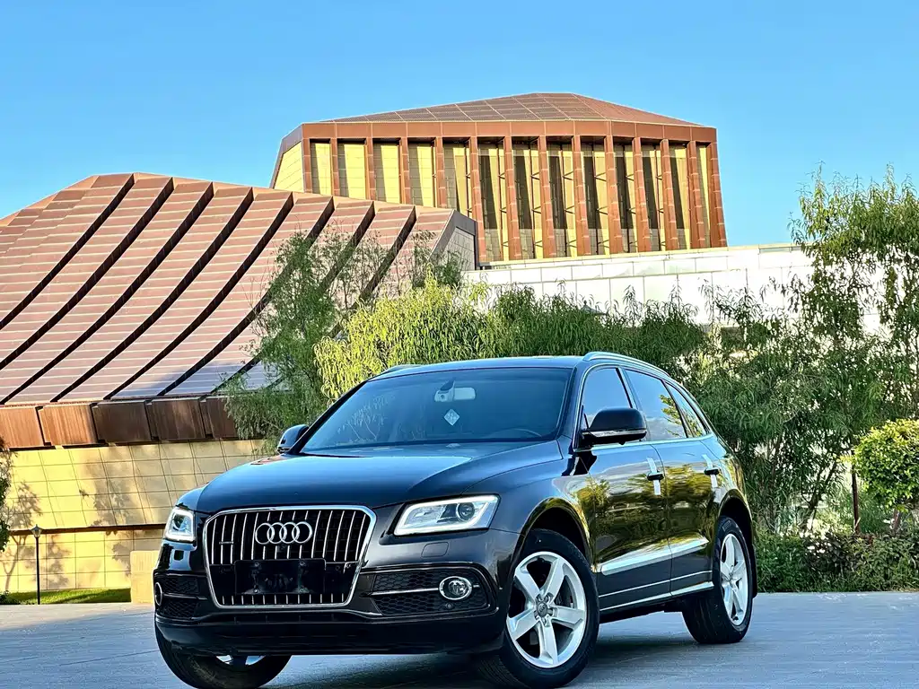 Audi Q5 2018 — фото 1