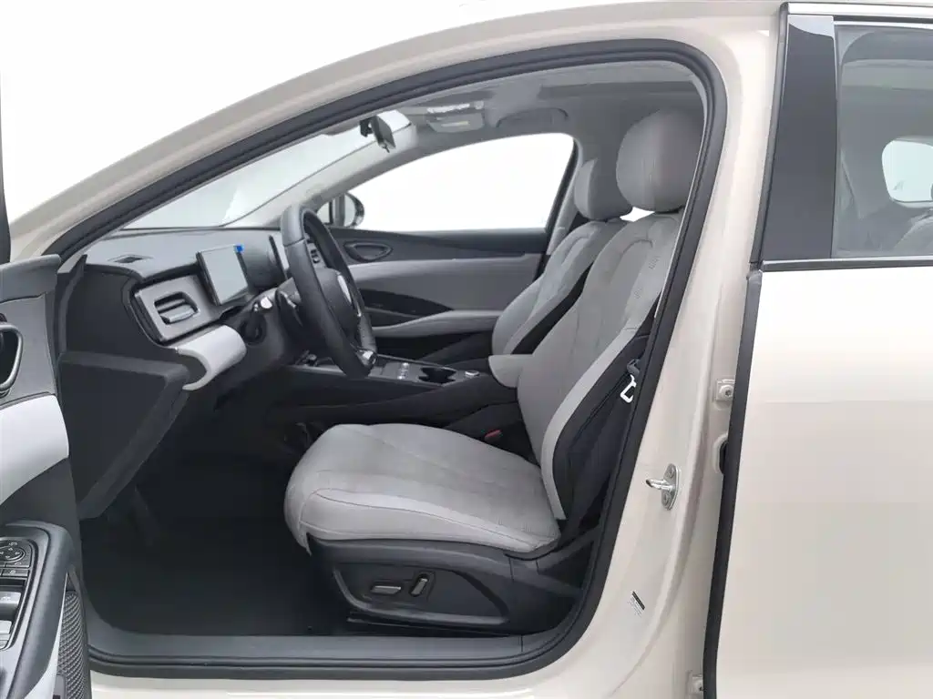 BYD Seal 06 DM-i Wagon 2025 — фото 10