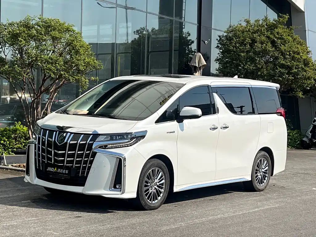 Toyota Alphard 2022 — фото 1