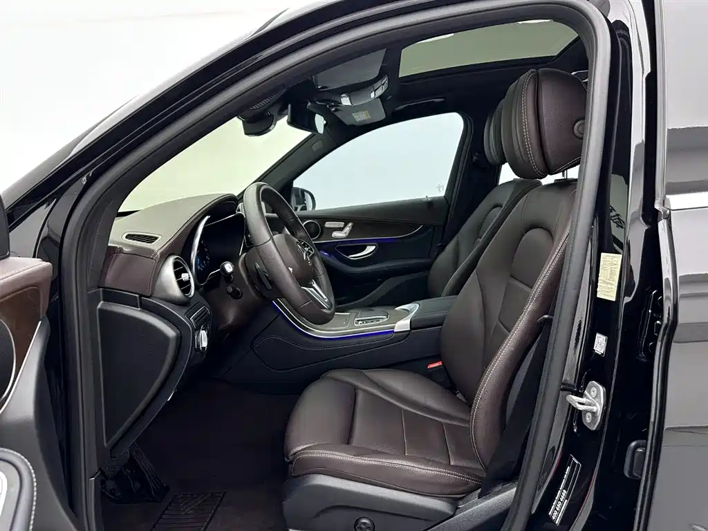 Mercedes-Benz GLC 2020 — фото 19