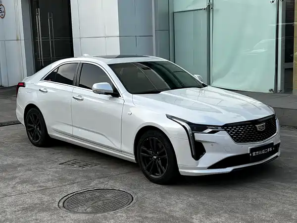 Cadillac CT4 2023