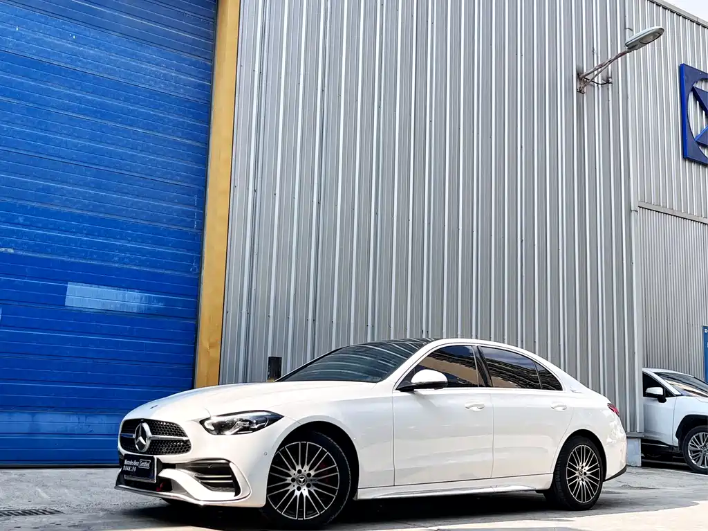 Mercedes-Benz C-Class 2023