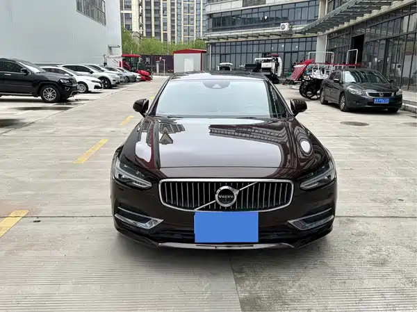 Volvo S90 2017
