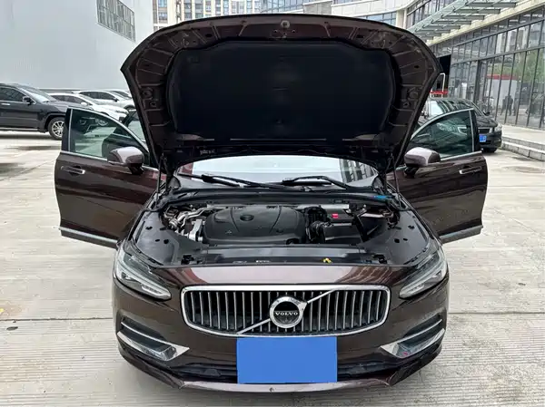 Volvo S90 2017