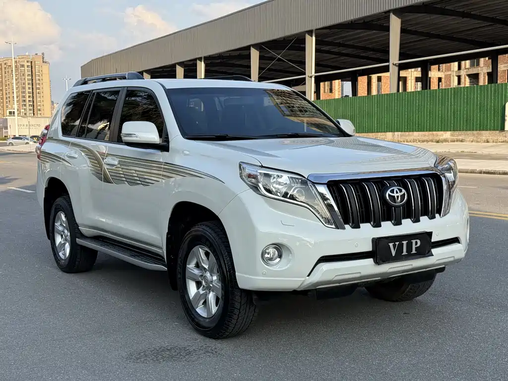 Toyota Prado 2017 — фото 3