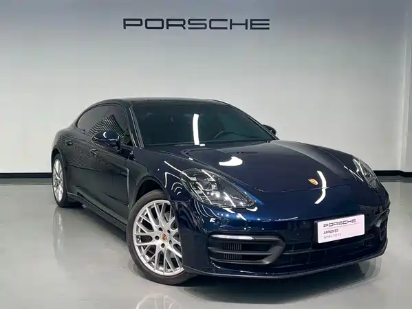 Porsche Panamera 2023