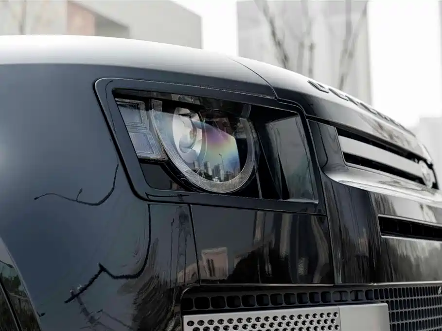 Land Rover Defender 2025 — фото 8