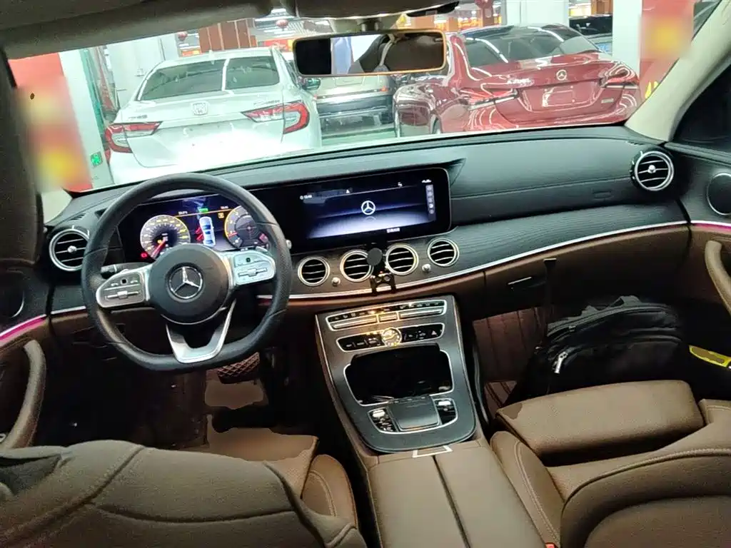 Mercedes-Benz E-Class 2020 — фото 10