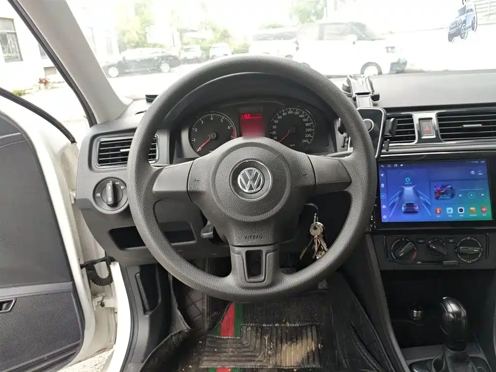 Volkswagen Santana 2015