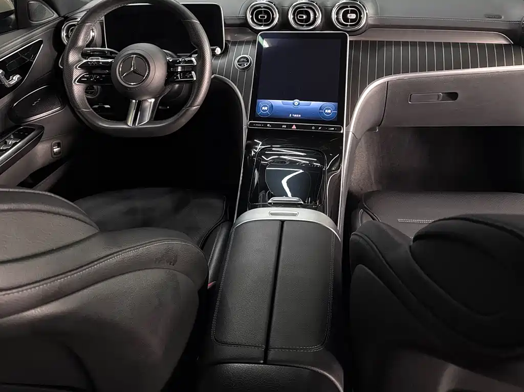 Mercedes-Benz C-Class 2023