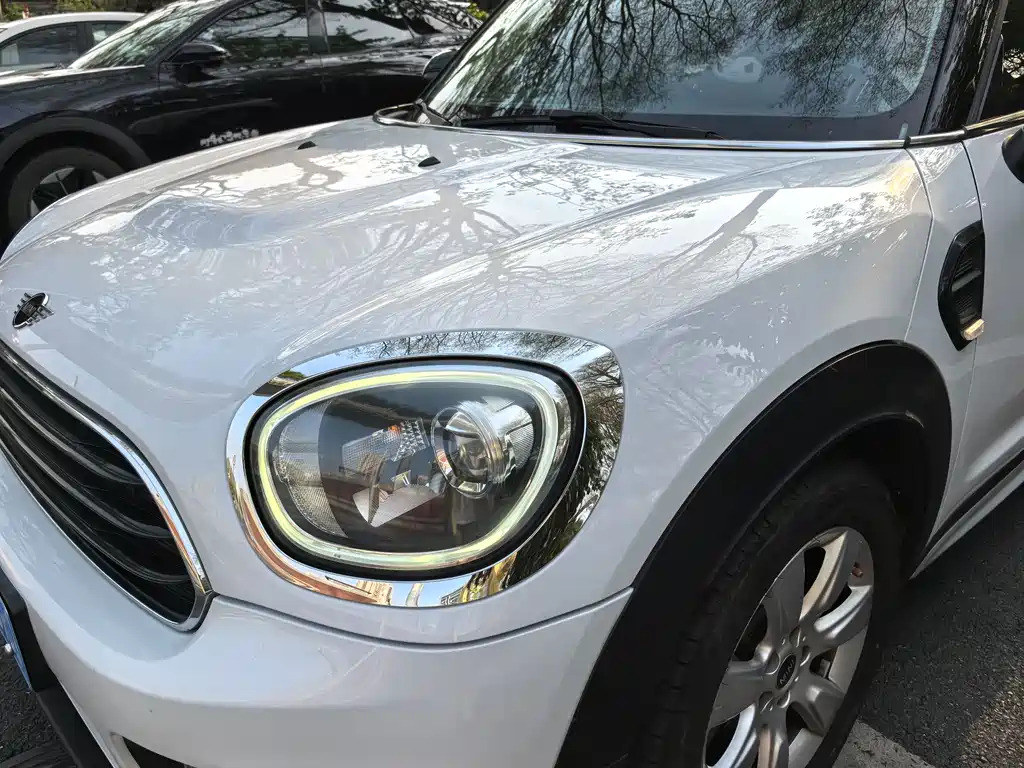 MINI Countryman 2019 — фото 12