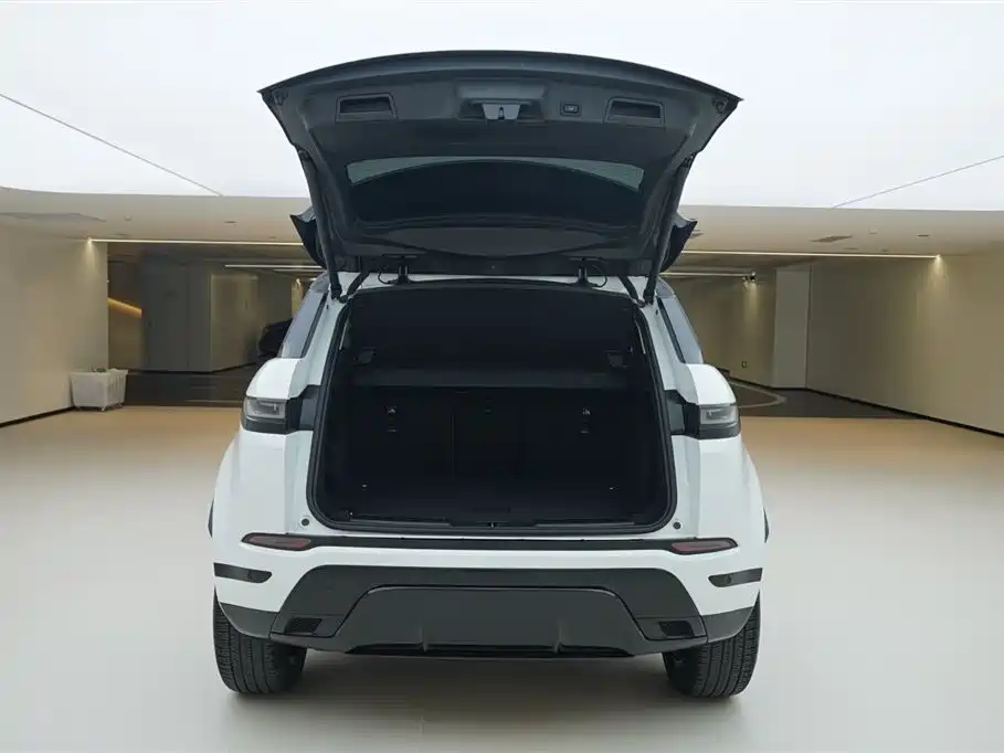 Land Rover Evoque 2023 — фото 6