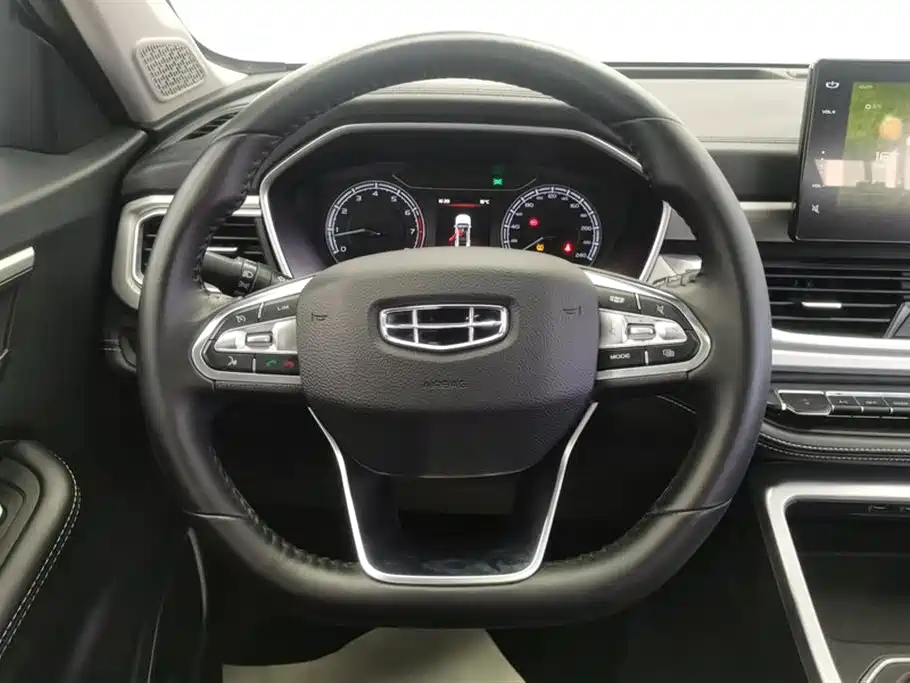 Geely Vision X6 2019 — фото 15
