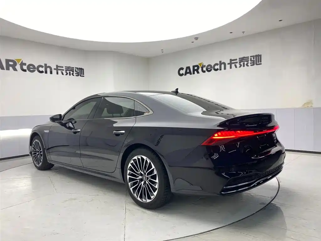 Audi A7L 2024 — фото 7
