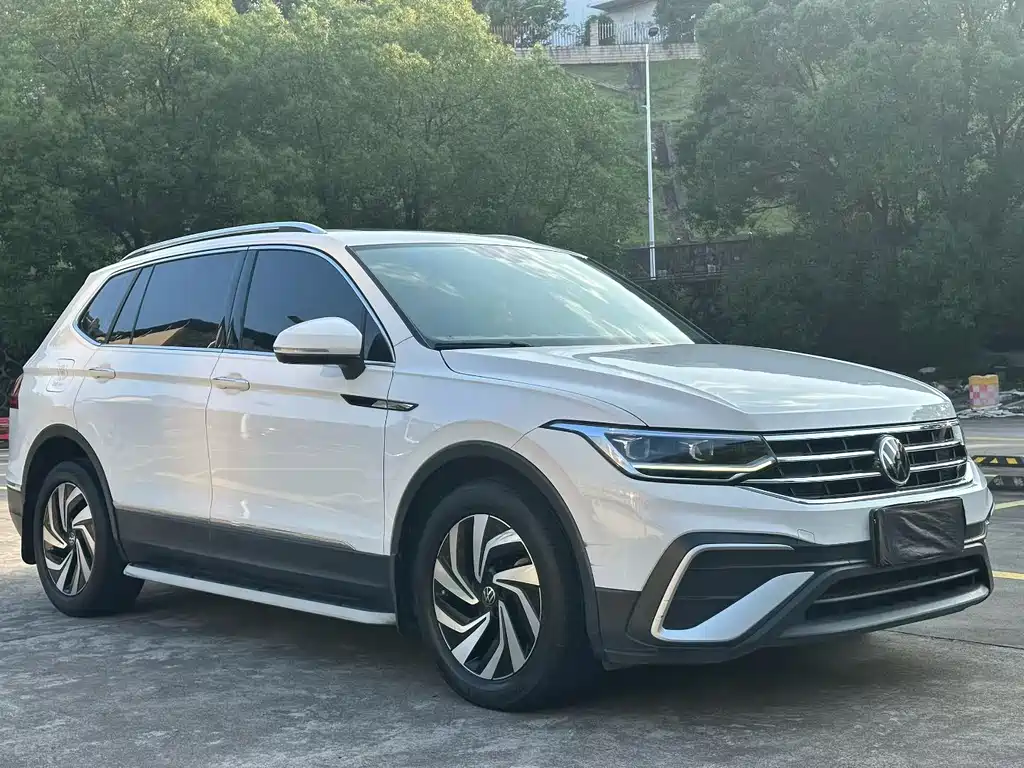 Volkswagen Tiguan L 2021 — фото 3