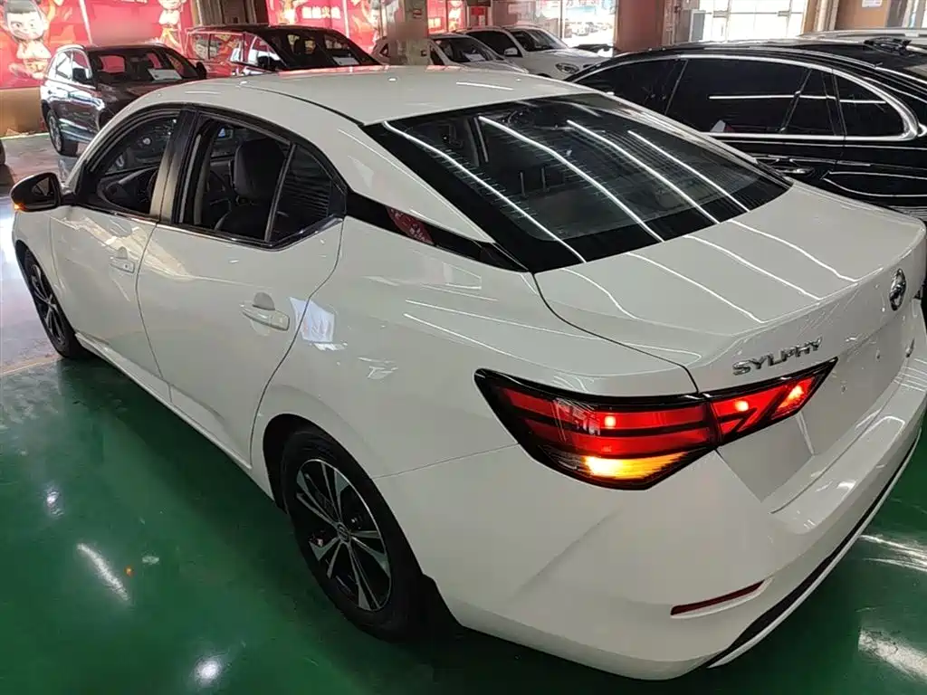 Nissan Sylphy 2020 — фото 23