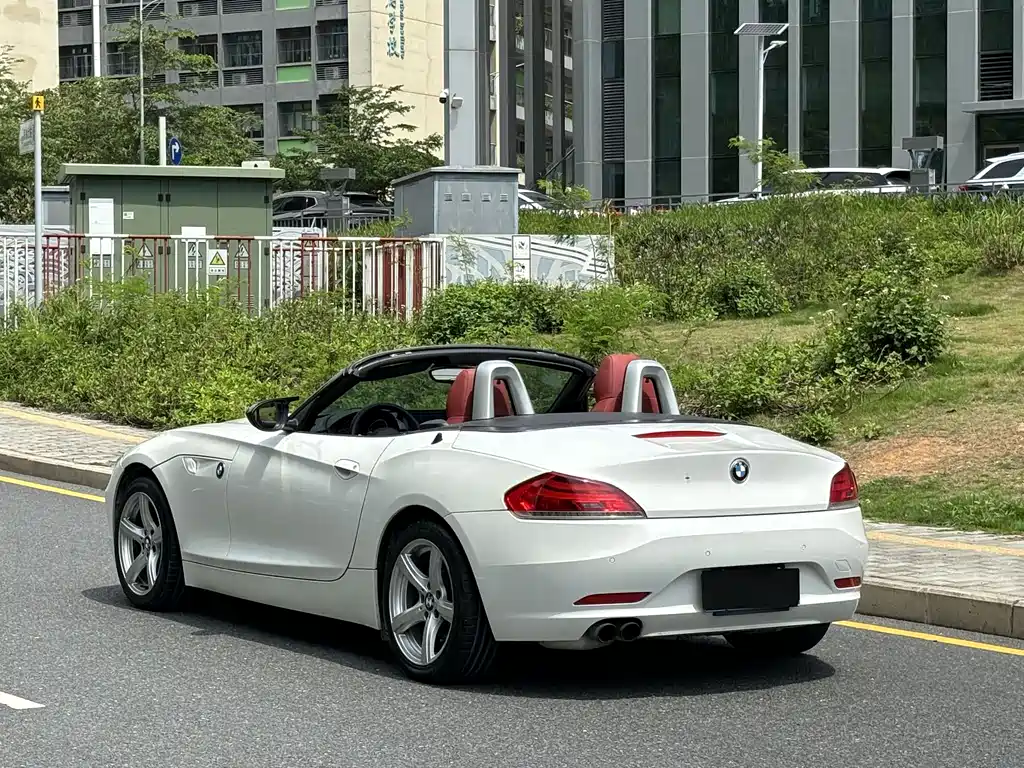 BMW Z4 2012 — фото 21
