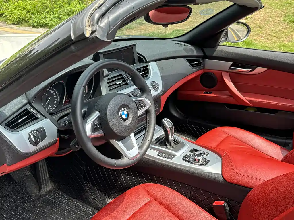 BMW Z4 2012 — фото 17