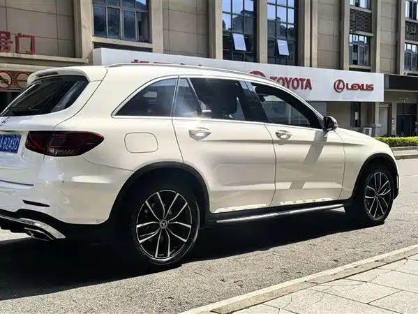 Mercedes-Benz GLC 2021