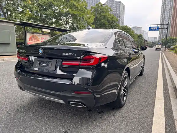 BMW 5 Series 2023