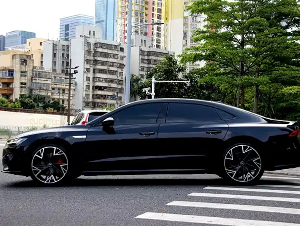 Audi A7L 2024