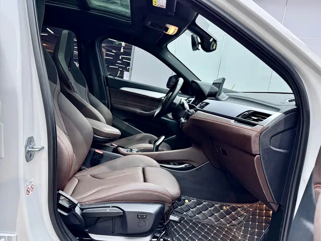 BMW X2 2021 — фото 17