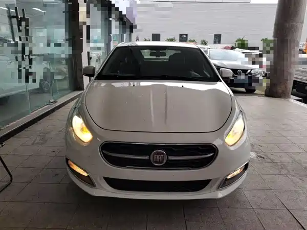 Fiat Viaggio 2015