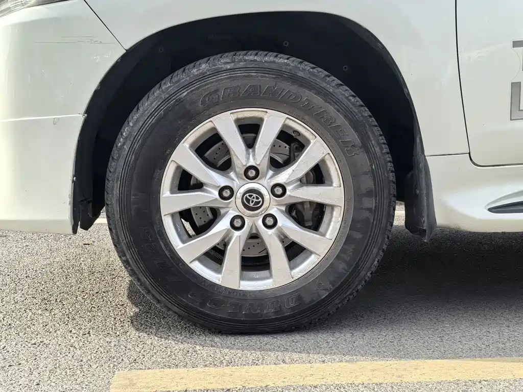 Toyota Land Cruiser 2019 — фото 13