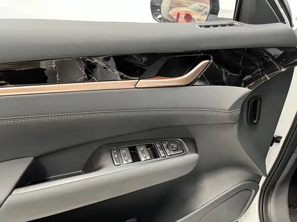 Wuling Starlight 2025