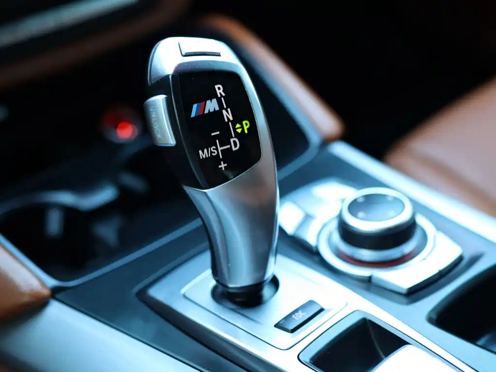 BMW X6 M 2012 — фото 10