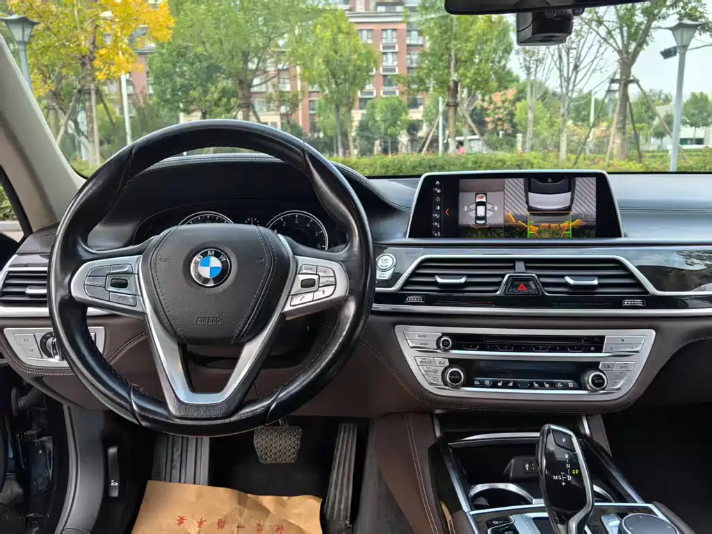 BMW 7 Series 2019 — фото 5