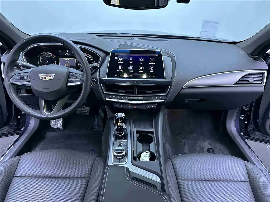 Cadillac CT5 2022 — фото 12