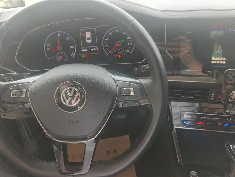 Volkswagen Passat PHEV 2020 — фото 13