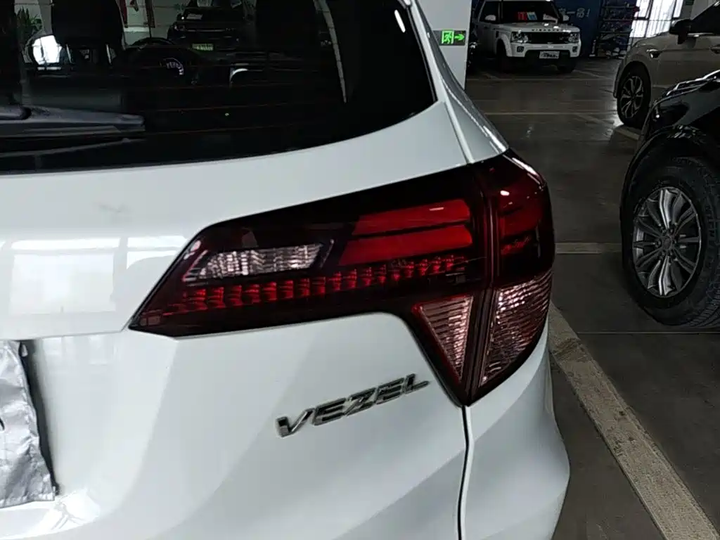 Honda Vezel 2018 — фото 8