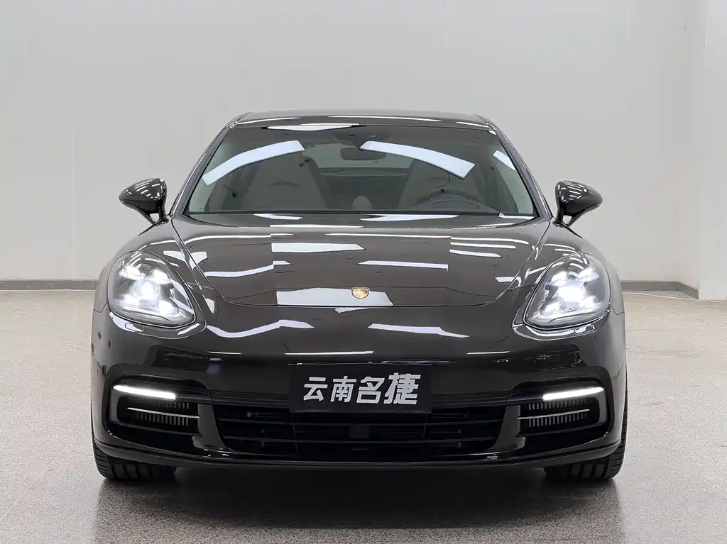 Porsche Panamera 2019 — фото 2