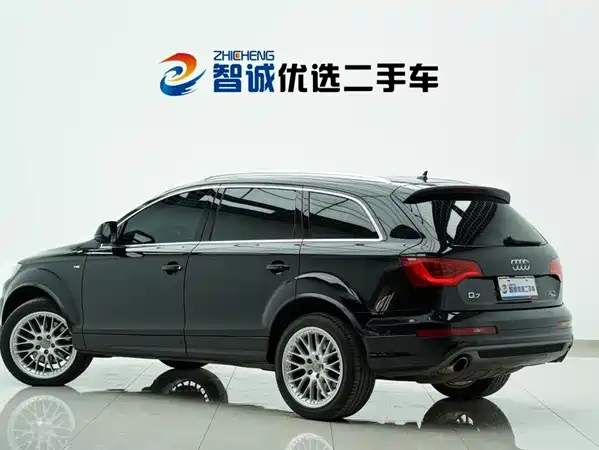 Audi Q7 2011