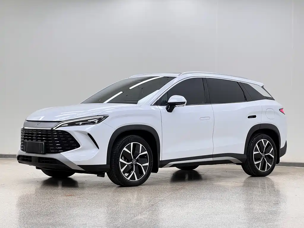 BYD Song L DM-i 2025 — фото 1