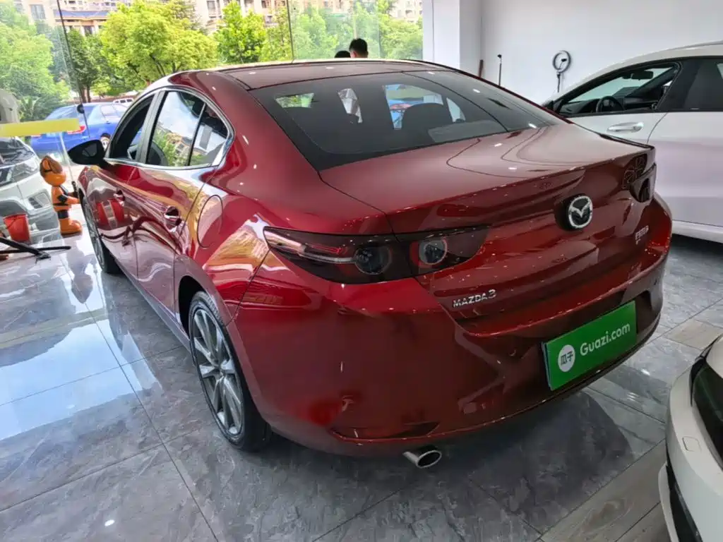 Mazda 3 Angkesela 2025