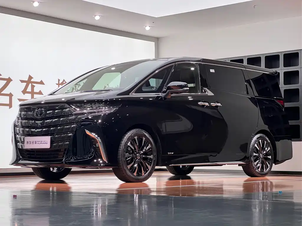 Toyota Alphard 2025 — фото 1