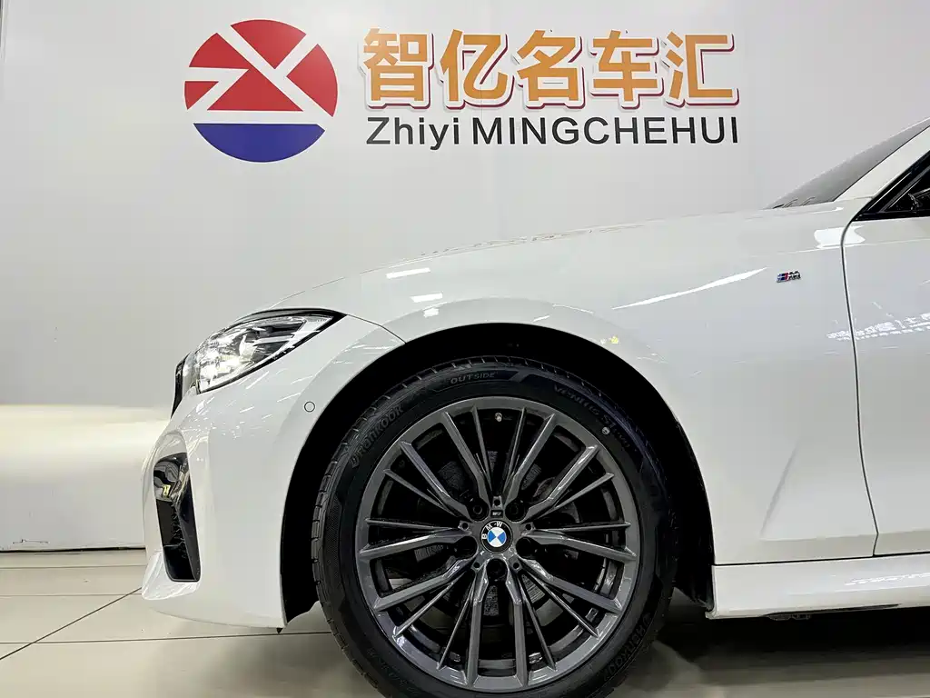 BMW 3 Series 2022 — фото 12