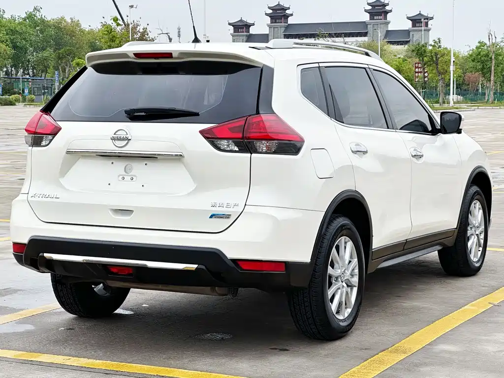 Nissan X-Trail 2018 — фото 24