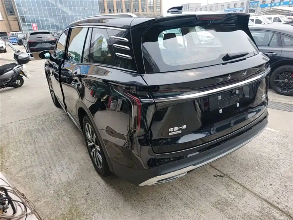 Hongqi HS7 PHEV 2025 — фото 5
