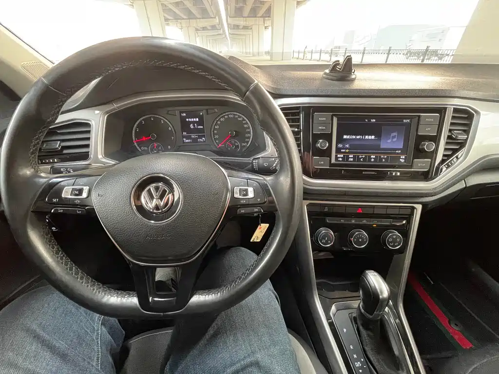 Volkswagen T-Roc 2020 — фото 12