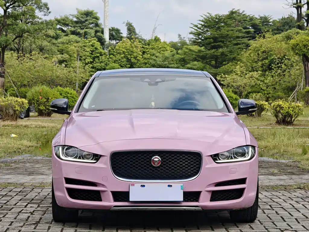 Jaguar XEL 2018 — фото 2