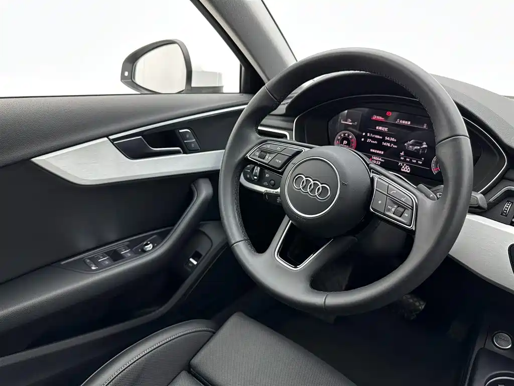 Audi A4L 2024 — фото 10