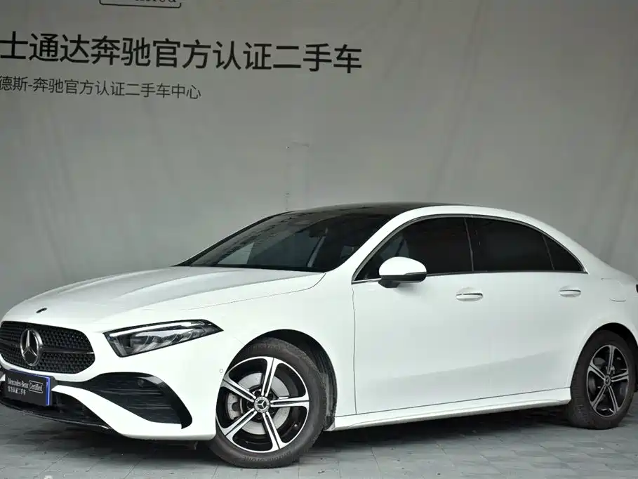 Mercedes-Benz A-Class 2024 — фото 1